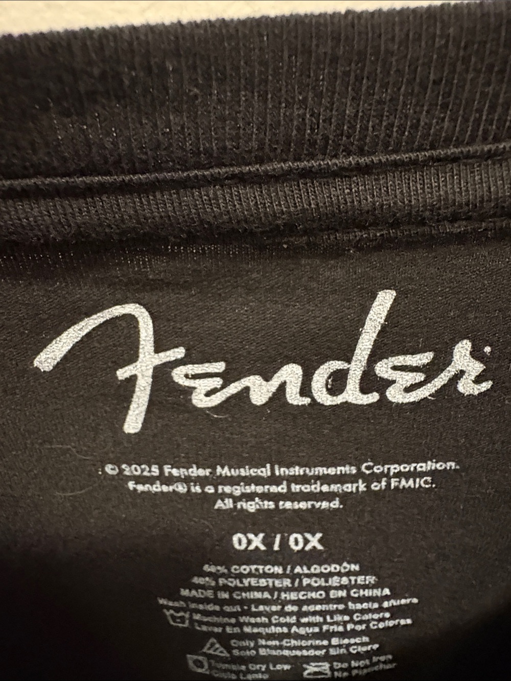 Fender Black Graphic Guitar Tee with Metallic Print (Plus size) - Picture 4 of 5